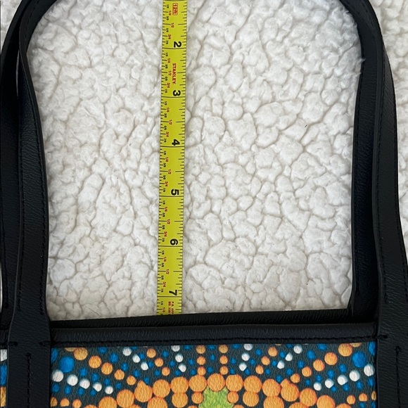 orYANY‎ Vibrant Multicolor Tote with Dust Bag - Picture 9 of 11